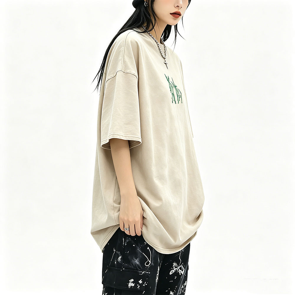 Foto Street Fashion - Washed Vintage Rapper Bad Bunny T-shirt