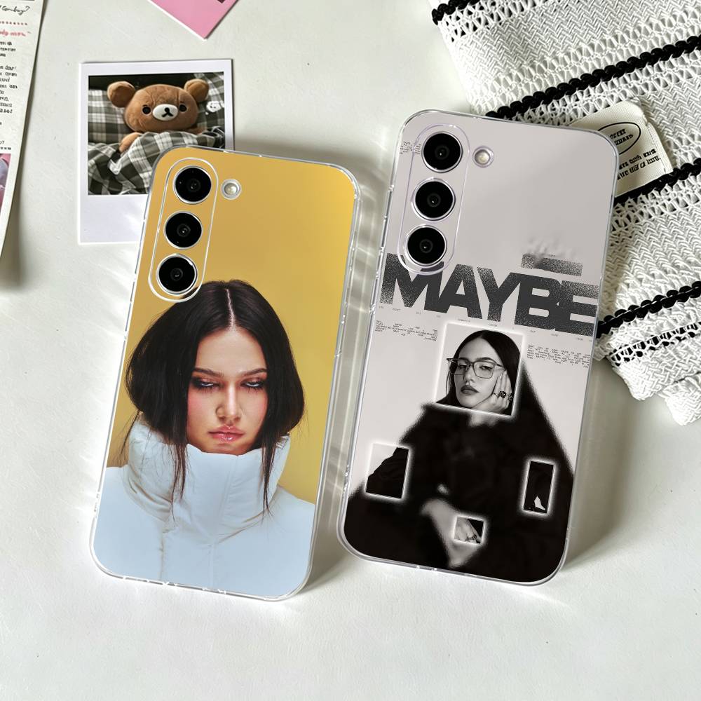 Street Fashion Official - Smoky-voiced singer Sienna Spiro Phone Case